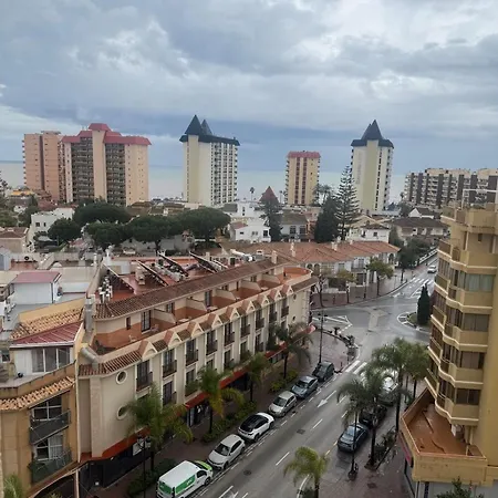 Modern In The Heart Of Fuengirola, 2 Min To The Lägenhet
